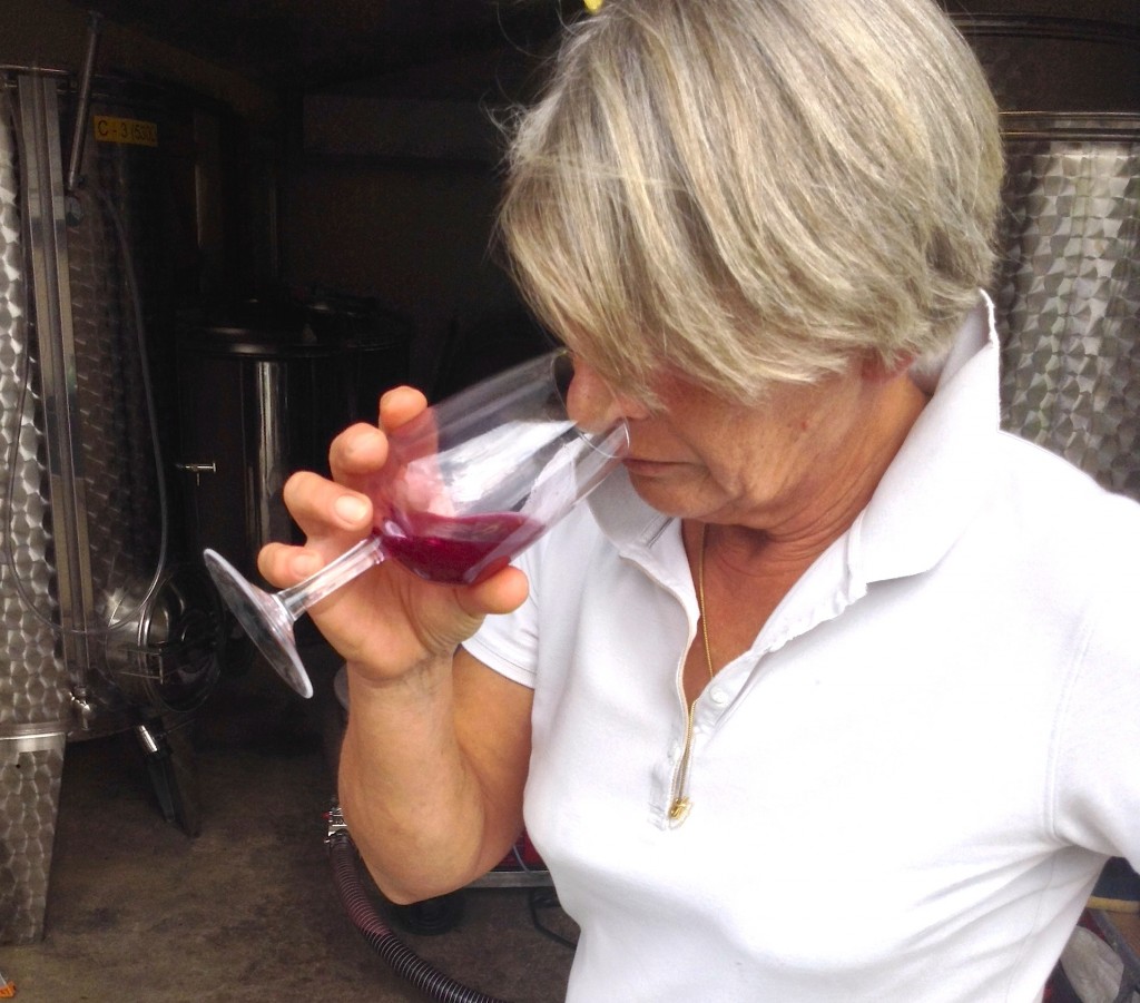 Happy Vigneronne - Pascale tastes the fermenting juice back in October 2013.